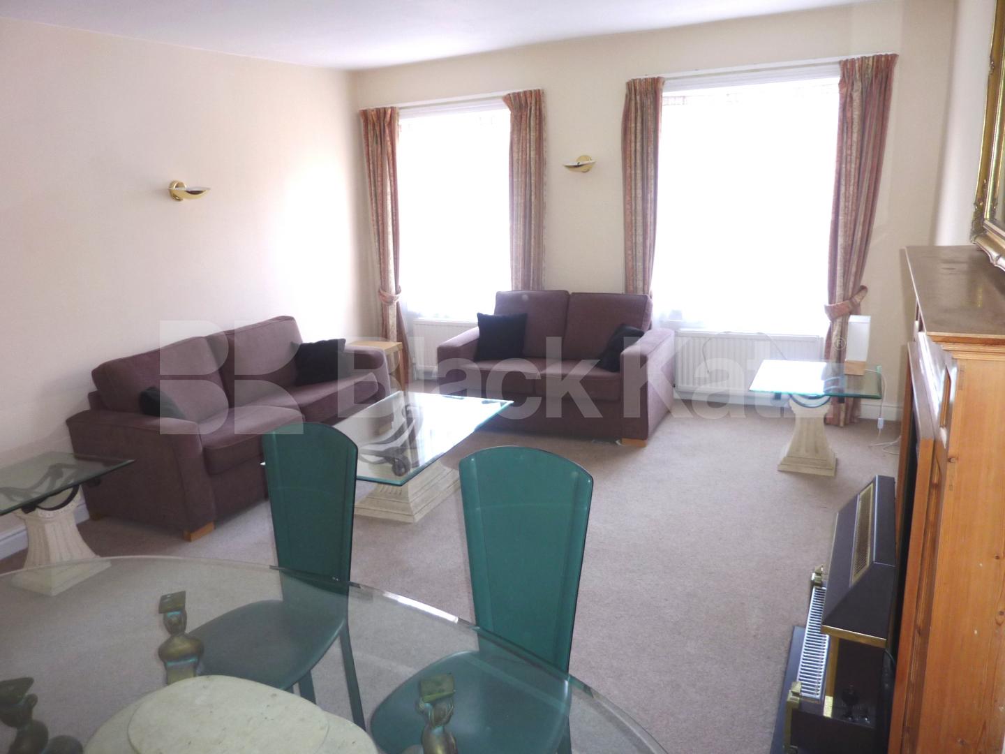 			NEW INSTRUCTION & NEAR REGENTS PARK!, 2 Bedroom, 1 bath, 1 reception Flat			 Nottingham Place, BAKER STREET